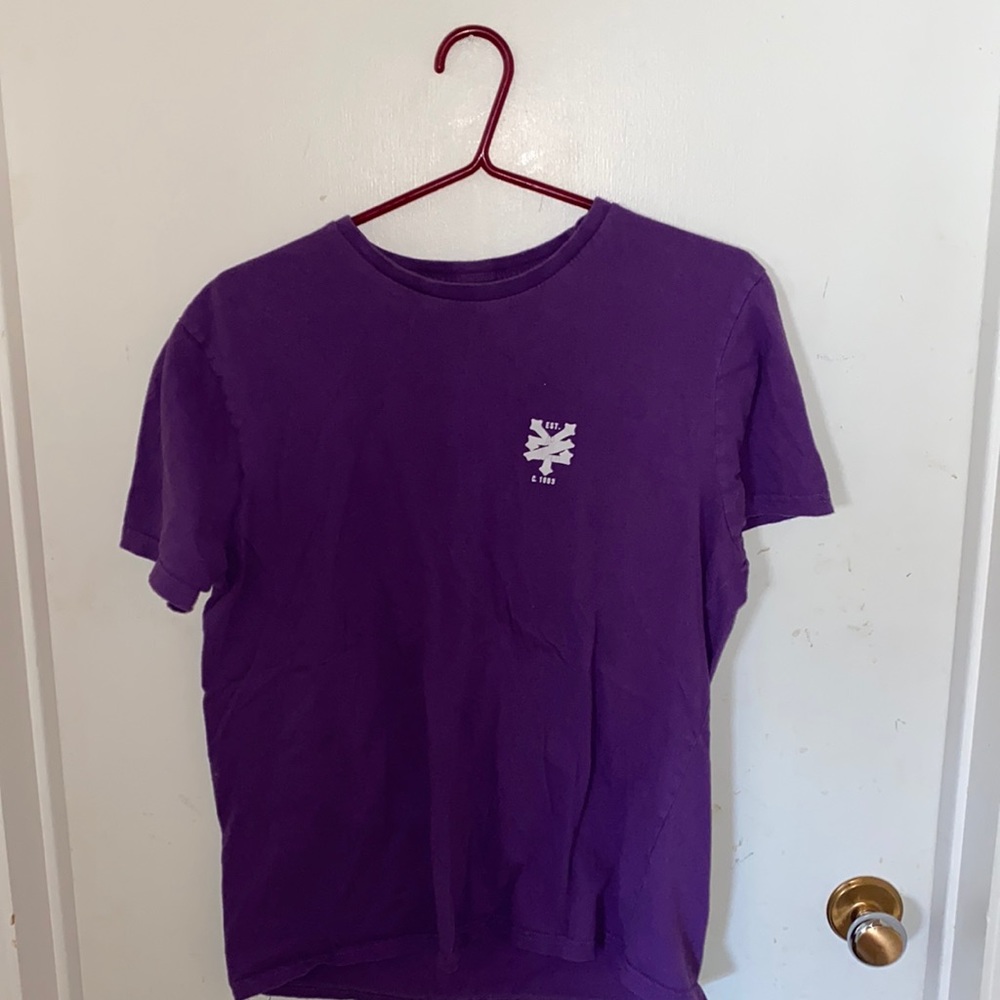 Zoo York t shirt